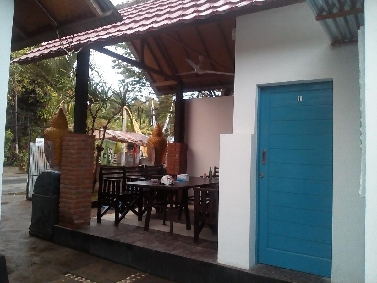 Izaac'S Bed & Breakfast Lovina Exterior foto